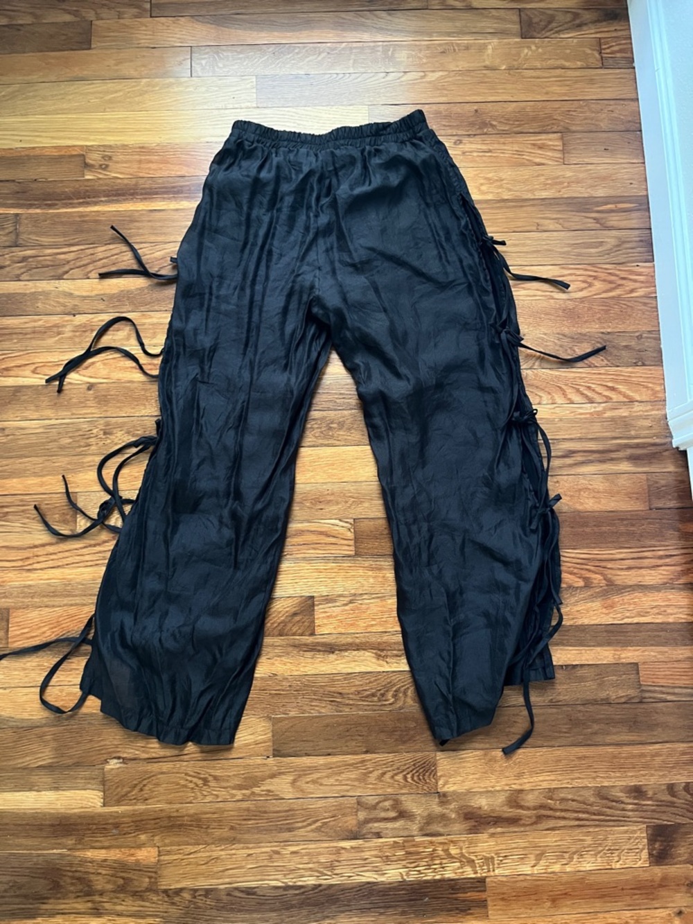 Lisa Says Gah Black Evelyn Tie Pants